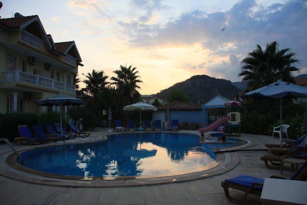 Mavikosk Aparthotel Dalyan Exteriör bild